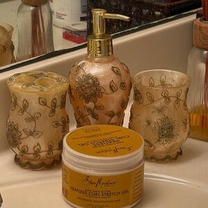 Shea Moisture Raw Shea Butter Curl Gel in Yellow